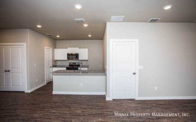 Foto del edificio - 407 E 21st St