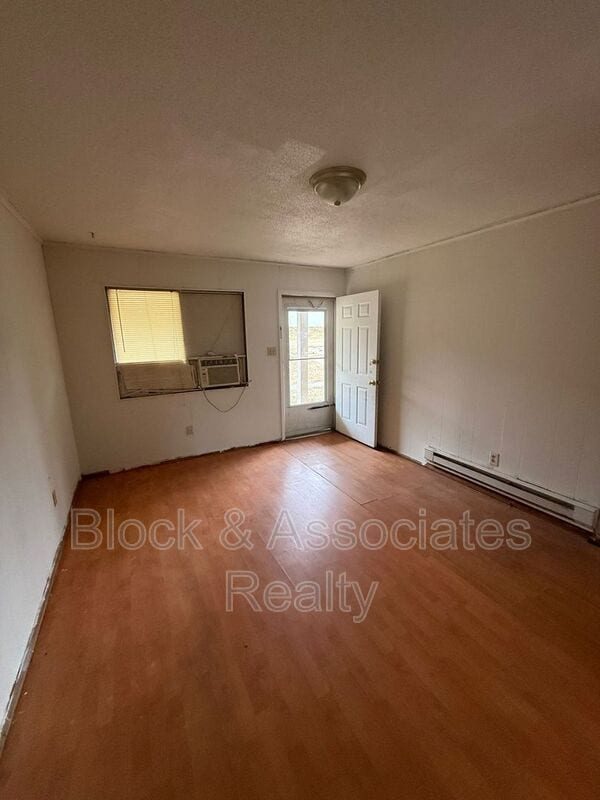 Foto del edificio - 309 N Hall St