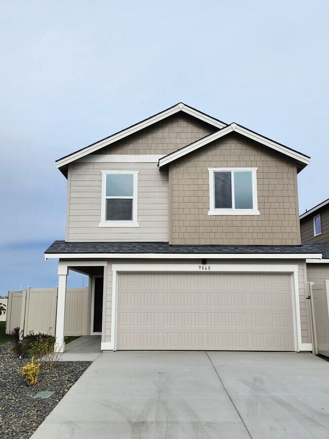 Foto del edificio - Brand New Construction!!! Beautiful 4 bedr...