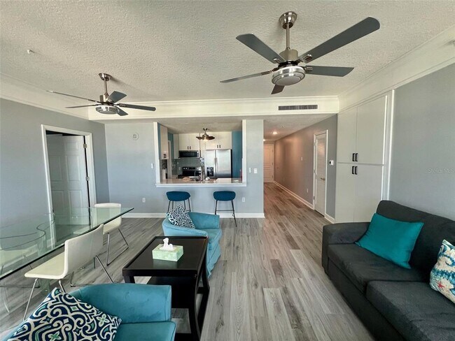 Foto del edificio - 750 N Tamiami Trl