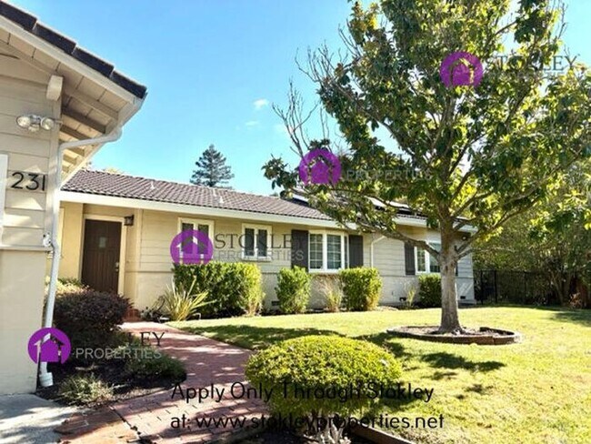 Foto del edificio - 231 Ivy Dr