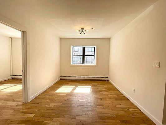 Building Photo - 2 bedroom in New York NY 10463