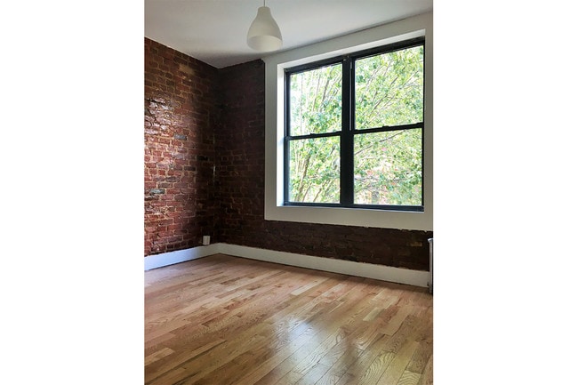 Building Photo - 716 Jefferson Ave