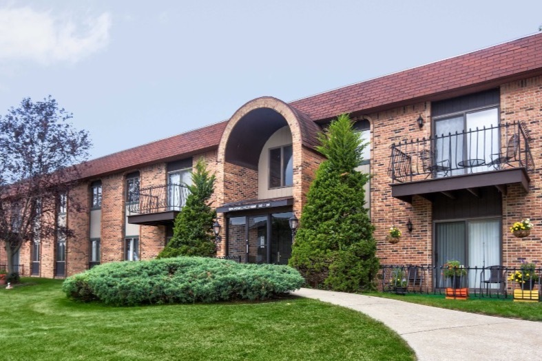 front building - Fountain View Apartments