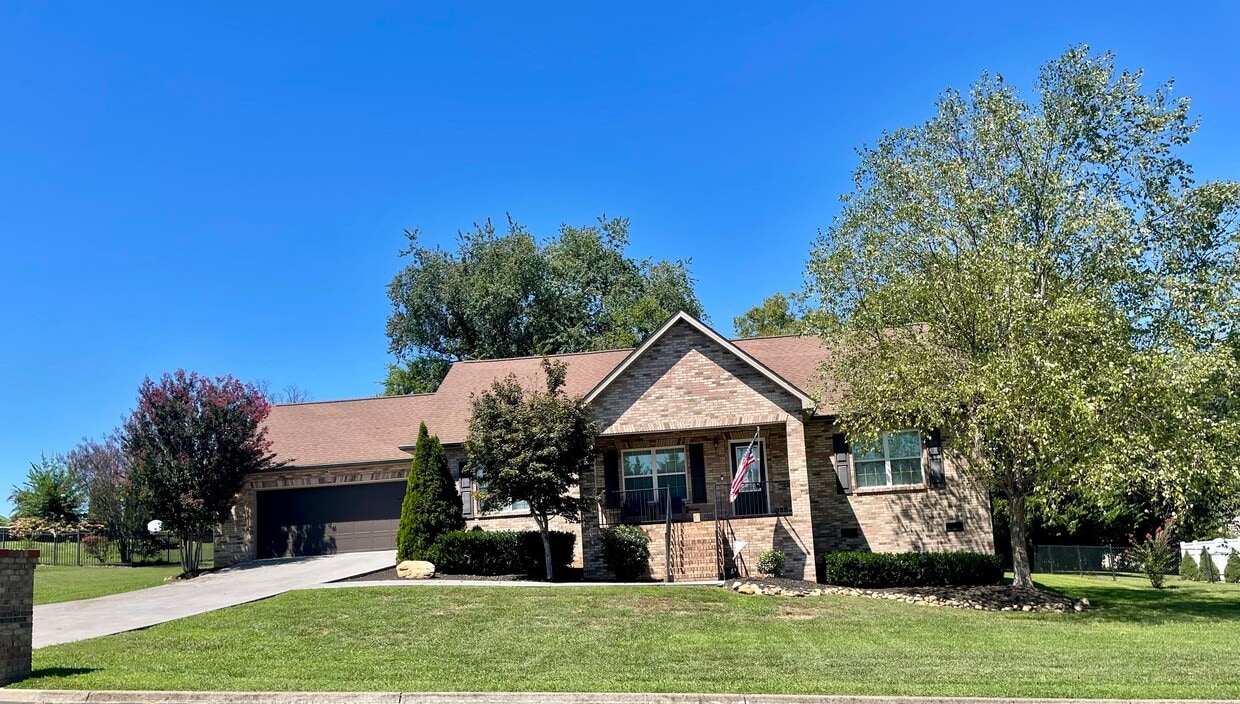 Foto principal - 1448 Benjamin Blvd