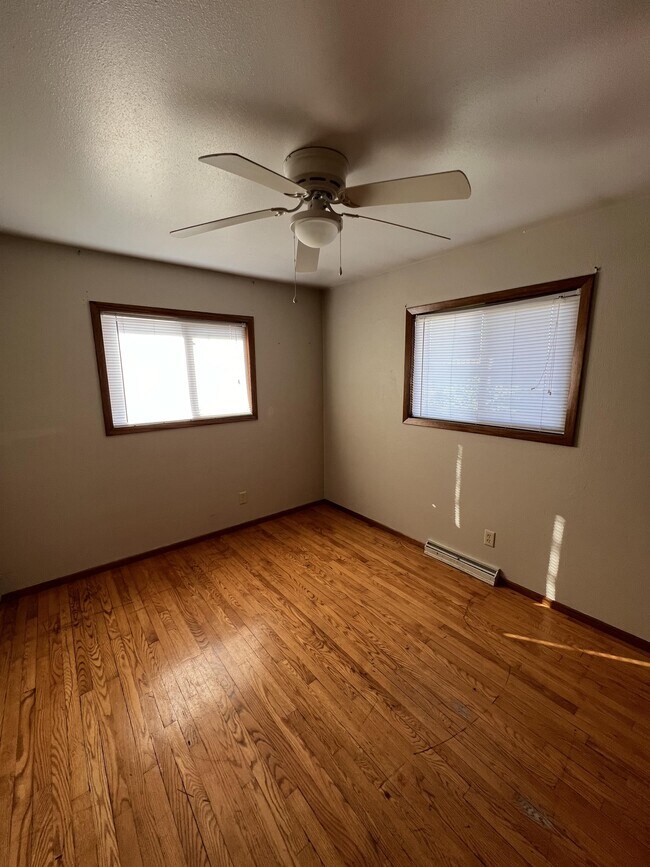Foto del edificio - 1510 S 38th St