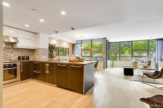 Building Photo - 420 Mission Bay Boulevard North