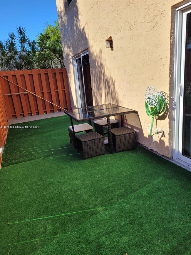 Foto del edificio - 8616 SW 156th Pl