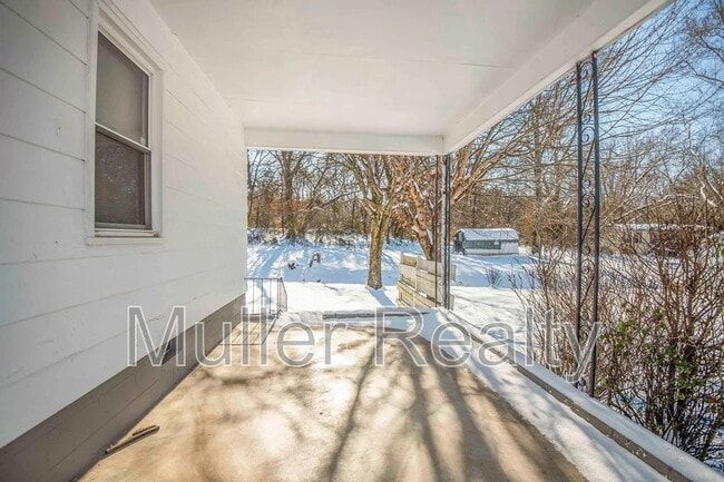 Building Photo - 3010 Boright Dr