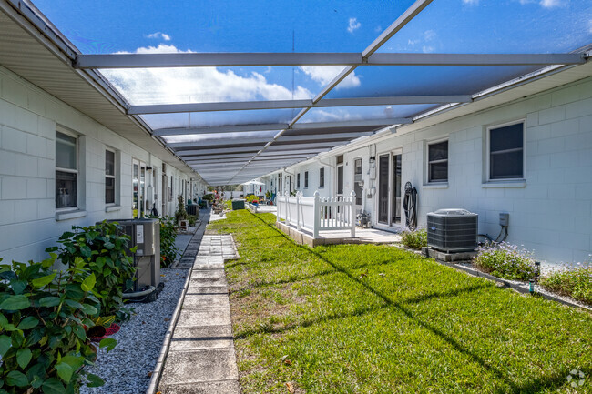 Patios traseros apantallados - Seminole Hill Villas