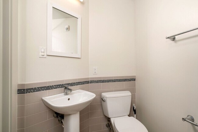 Foto del edificio - 205 Witherspoon St