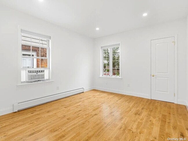 Building Photo - 65-44-65168 168th St