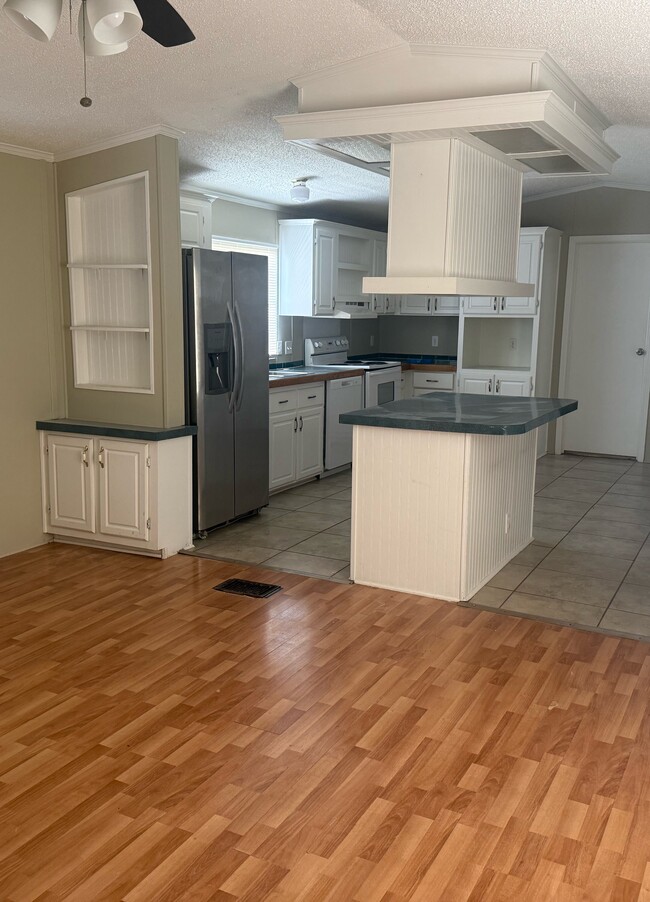 Photo - 32 Woods Taylor Dr House