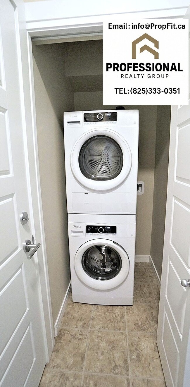 Building Photo - 6308 61 Av