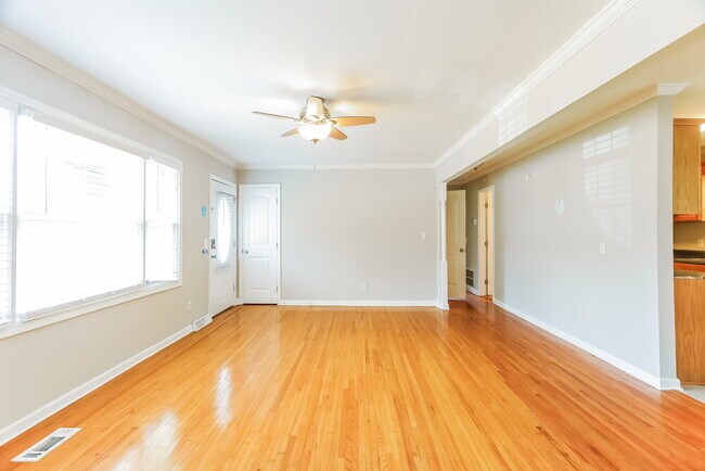 Foto del edificio - 1016 Delaney Dr