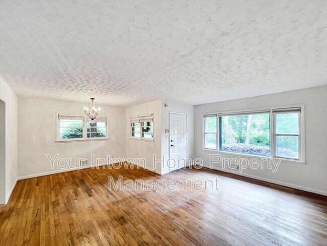 Building Photo - 1597 Stanford Way