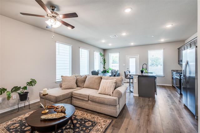 Building Photo - 7073 Cypress Dr