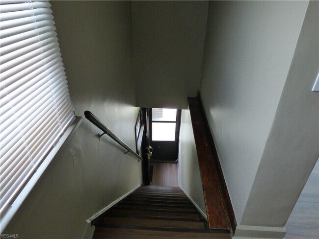 Foto del edificio - 14018 Courtland Ave
