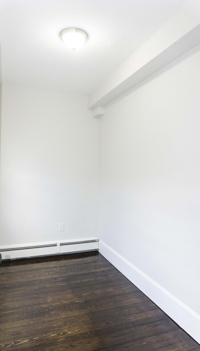Foto del edificio - 3147 Washington St