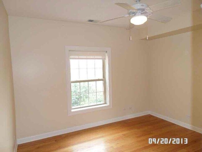 Foto del edificio - 847 E 52nd St