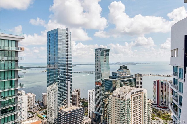 Foto del edificio - 60 SW 13th St