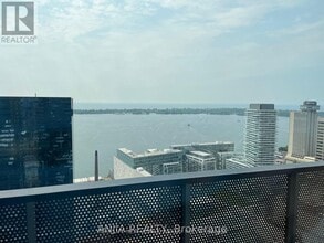 Building Photo - 55 Cooper St