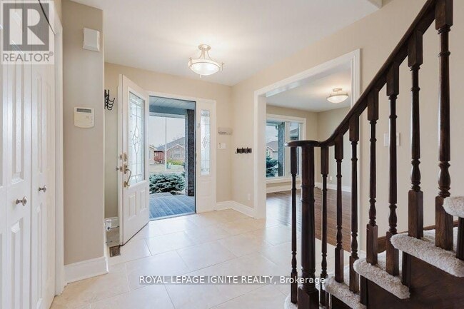 Building Photo - 99 Hickory Grove