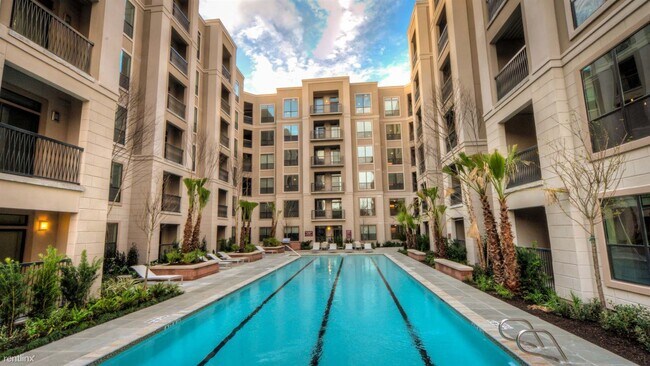 Foto del edificio - 1 br, 1 bath Apartment - 2817 W Dallas St 755