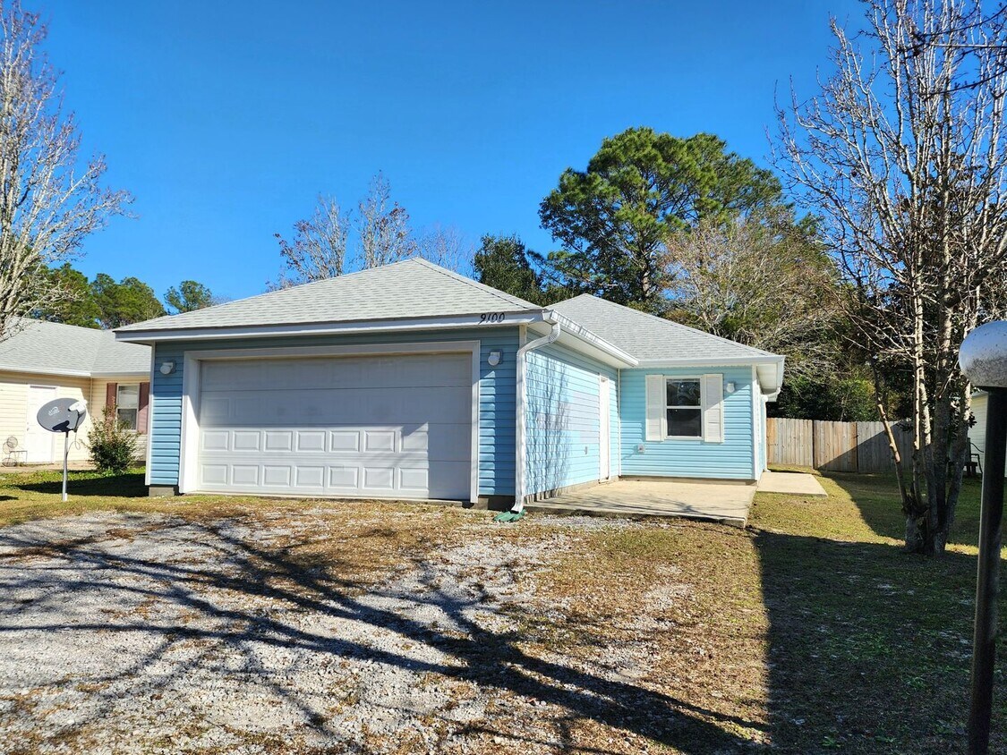 Foto principal - Fenced 3/2 available in Elberta