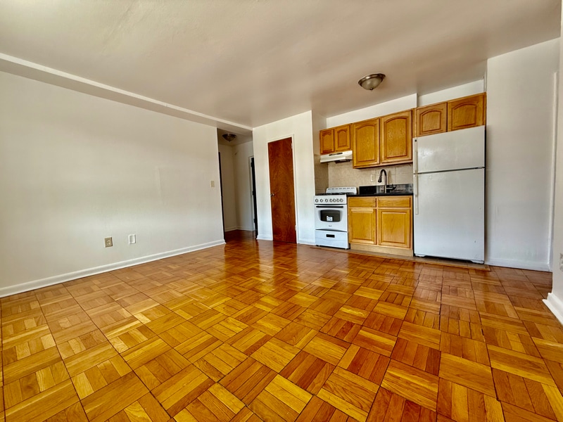 Photo - 122 Bruce Ave (Yonkers, NY)