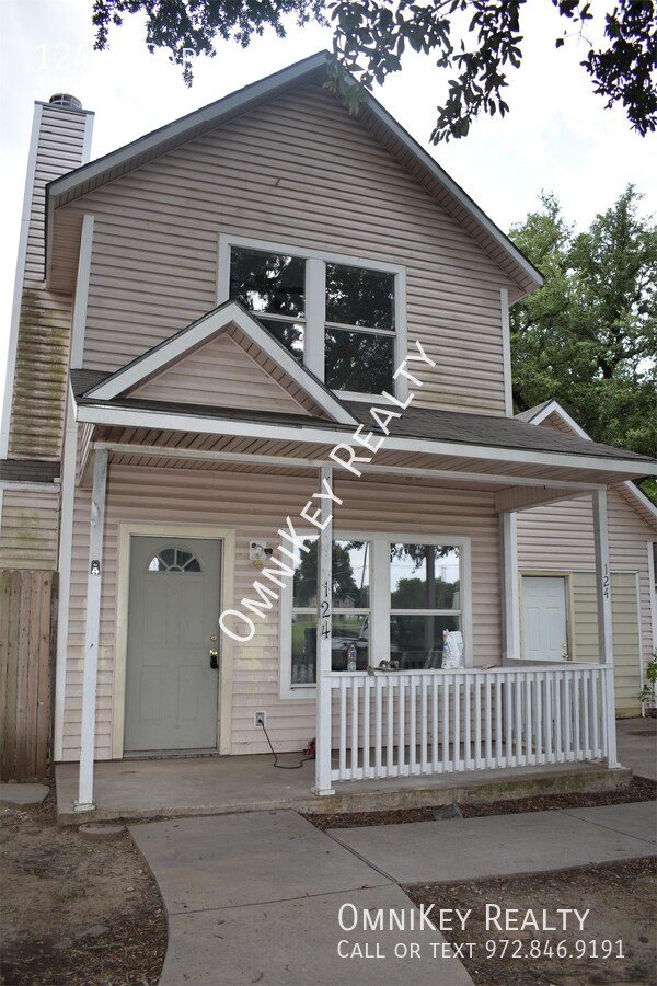 Building Photo - 124 W Park Ave