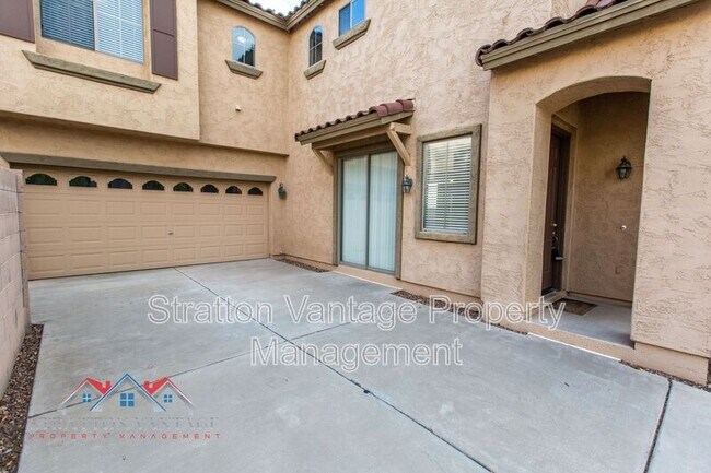 Building Photo - 3629 E Moreno St