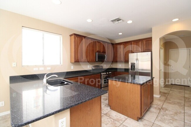 Foto del edificio - 6833 W Burgess Ln
