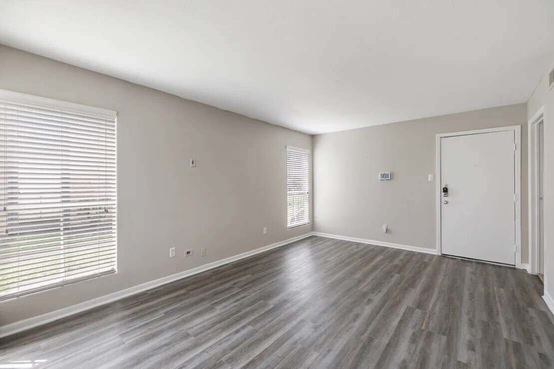 Foto principal - 11715 S Glen Dr