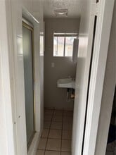 Building Photo - 1611 Common St