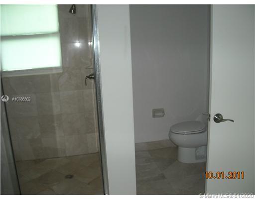 Building Photo - ONE FIFTY ONE AT BISCAYNE CONDO