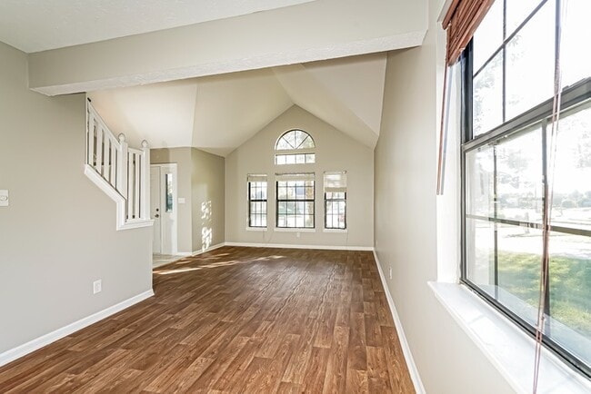 Foto del edificio - 86 Easton Point Way