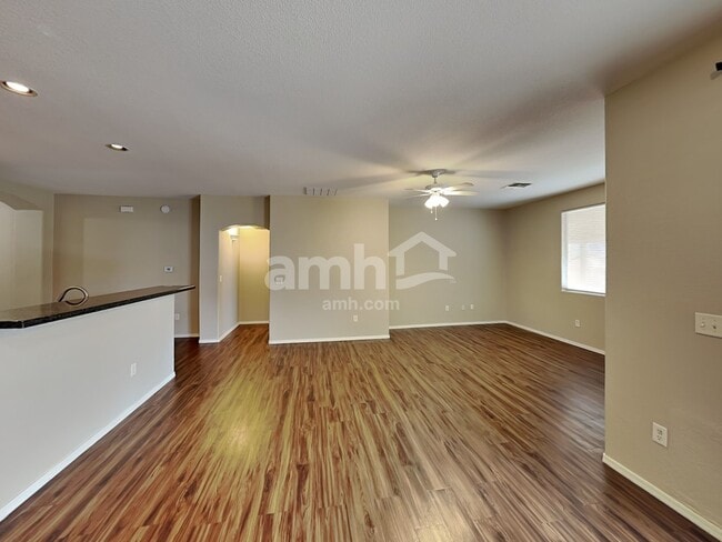 Building Photo - 3621 W Avenida Vera Cruz