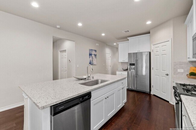 Building Photo - 3 Bedroom/2 Bath Stillwater Ranch Subdivis...