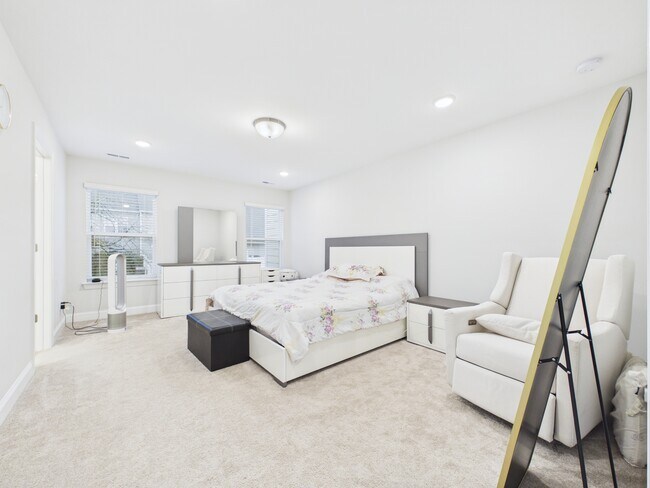 Photo - 4147 Black Ct Townhome