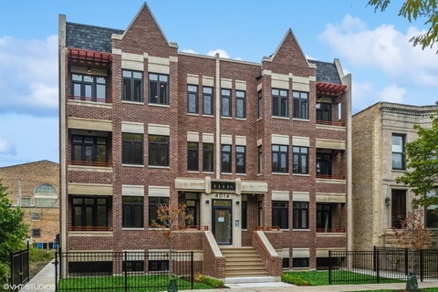 Building Photo - 4014 S Ellis Ave