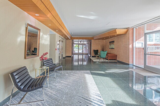 Lobby - Alta De Sabla