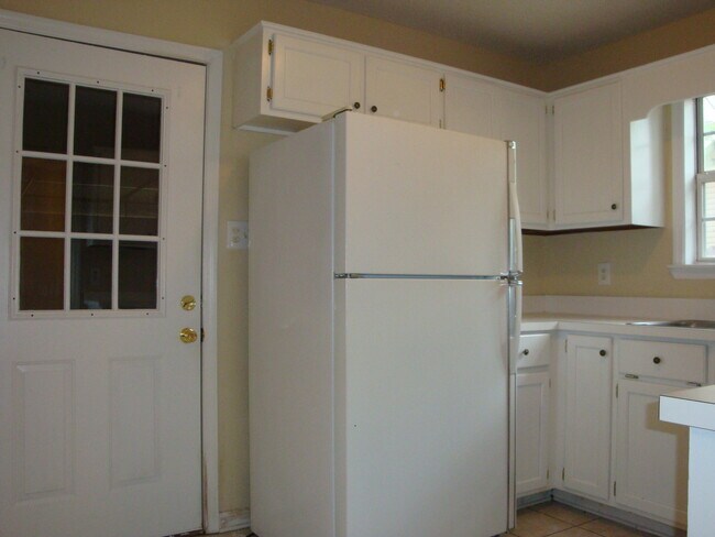 Building Photo - Modern Comfort and Convenience in Georgia's Lakeland - Your Perfect Rental Home Awaits!