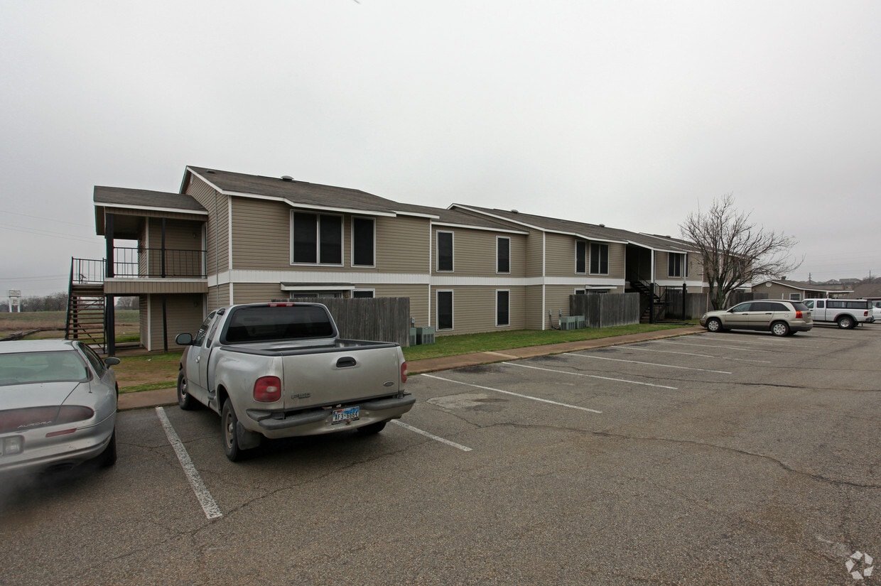 Building Photo - Western Hills Apartments