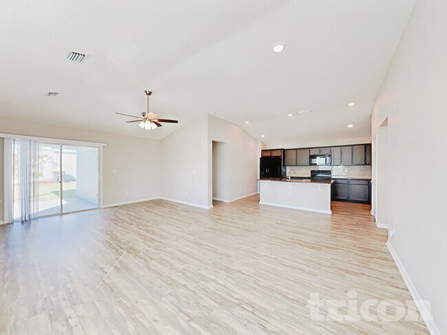 Building Photo - 8096 Hind Wy