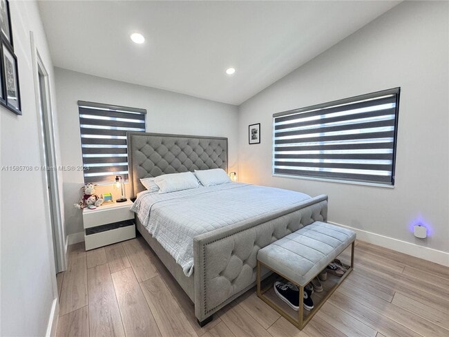 Foto del edificio - 6376 NW 170th Ln