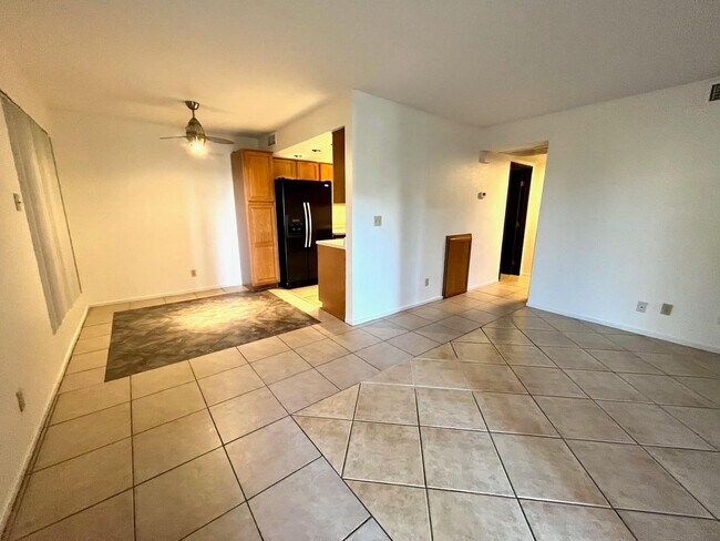 Foto del edificio - 4964 Newport Cove Dr
