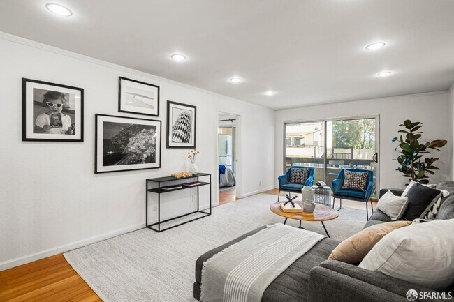 Foto del edificio - 466 Crescent St