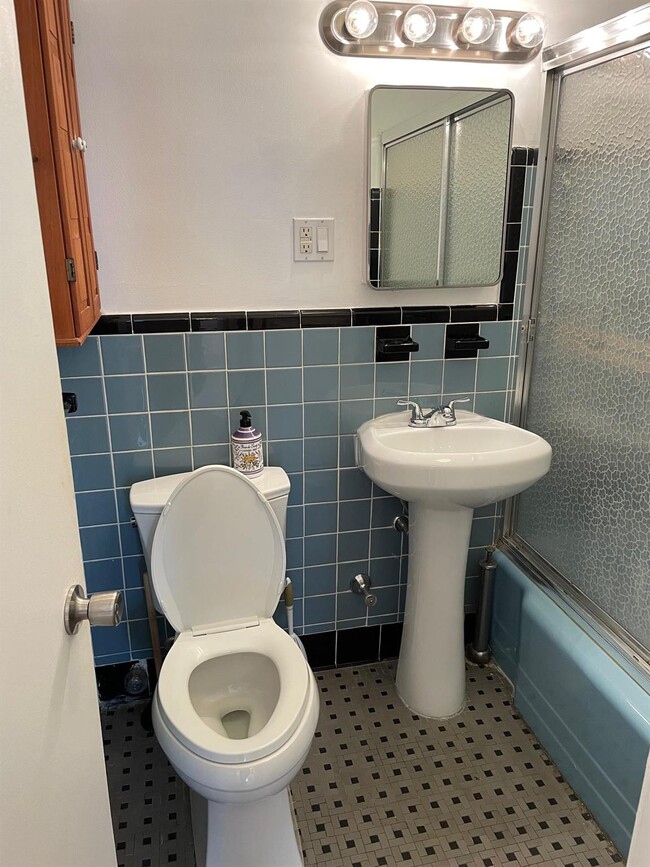 Foto del edificio - 223 E 78th St