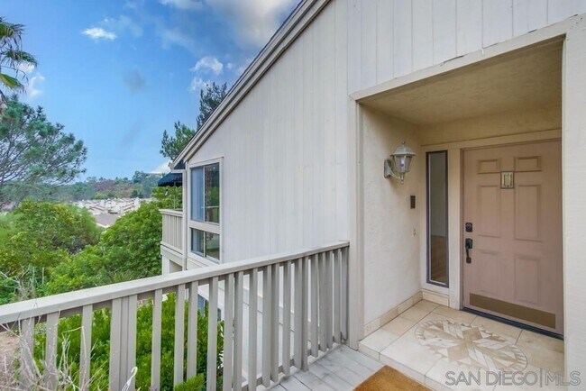 Building Photo - 1440 Camino Lujan